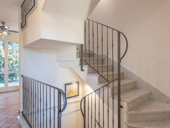 Treppe, Geländer, Eigentum, Eisen, Die Architektur, Baluster, Gebäude, Interior Design, Haus, Grundeigentum