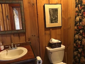 Bathroom with Tub/Shower
