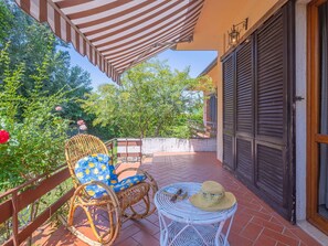 Eigentum, Grundeigentum, Veranda, Terrasse, Haus, Zimmer, Balkon, Gebäude, Markise, Zuhause