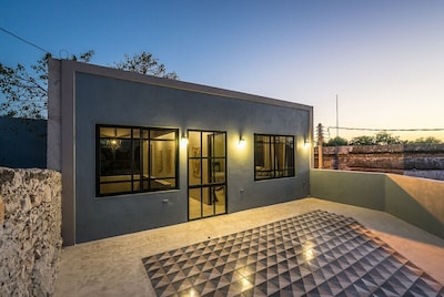 MARAVILLOSA CASA CON ENCANTO, SABOR DECORADA, CENTRO HISTÓRICO