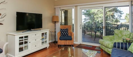 Living Room with Flat Screen at 1887 Beachside Tennis