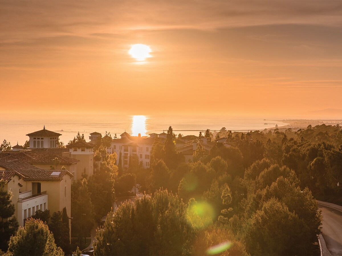 Marriott Newport Coast-2 bedroom unit with all amenities at this amazing resort!