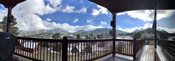 A Million Dollar Peak View! Perfect for mountain retreat!