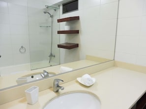 LIMA MIRAFLORES 2BED SWIMMING POOL