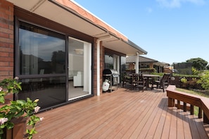Great sunny deck