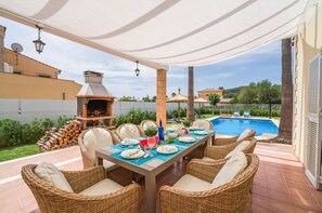 Villa with barbeque and swimming pool in Mallorca