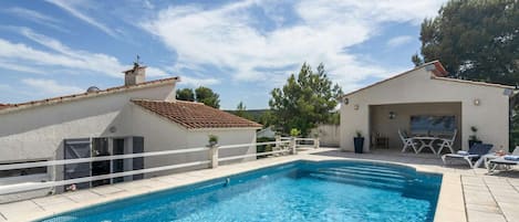 Holiday Home Swimming Pool