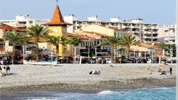 Strand
