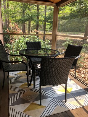 Screened in Porch