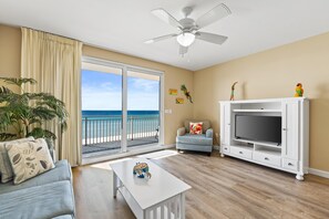 Living Area with Gulf Views