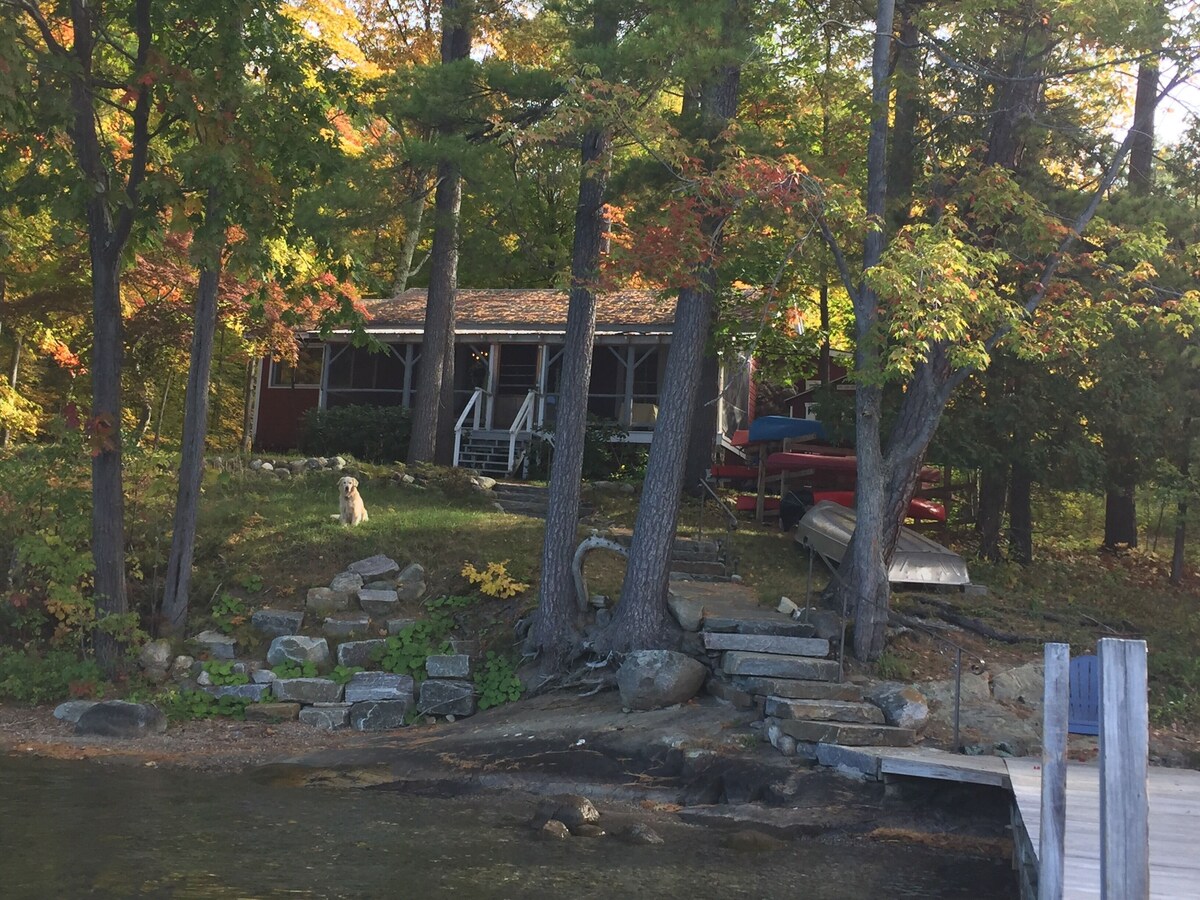 On Water, Gorgeous Views, Private 3 Bed Updated Antique Cottage.