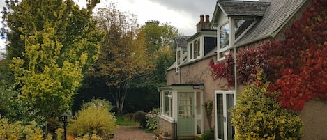 Smithy Cottage, Kirkmichael
