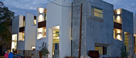 Beautiful modern three story home in the Museum District.