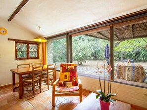 lou petarel, living area and terrace