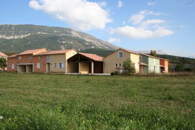 Casa con piscina cerca del Verdon, tiendas y actividades en la naturaleza.