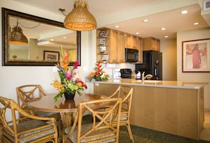 Aston Kaanapali Shores 1BO4