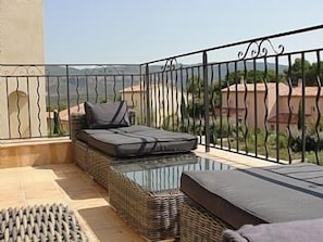 Top Balcony 
