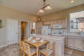 Kitchen with Island and Amenities