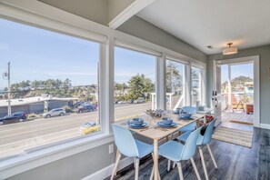 Depoe Bay Whale House-4.jpg