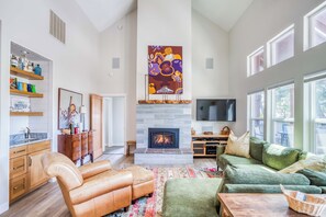 Halcyon House-104