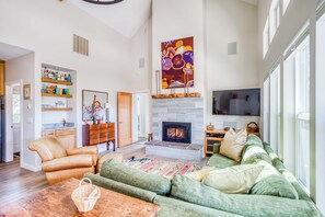 Halcyon House-103