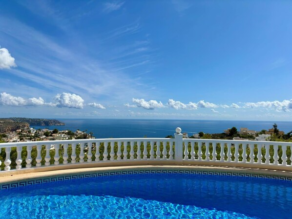 Villa Elena - 1