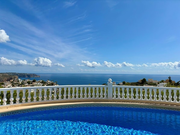 Villa Elena - 1