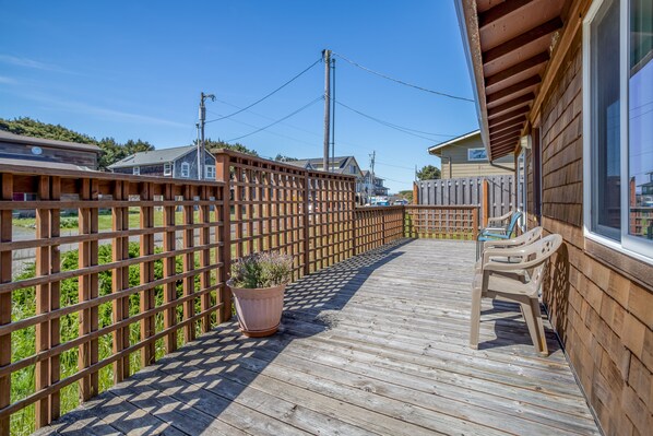 Front Deck with Seating