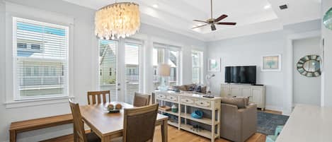 Prominence on 30A Pet Friendly Rental with Golf Cart Included - Pipers Place
