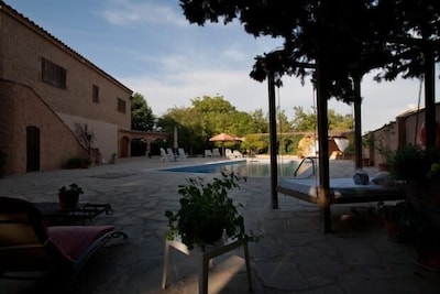 Self catering L'Hort for 6 people
