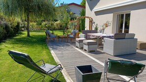 Garden loungers - Holiday rental Annecy 