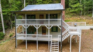 Creekside Cabin