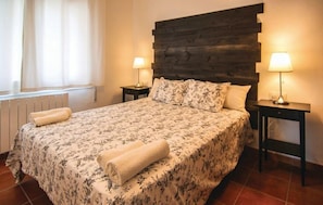 Main room details 1