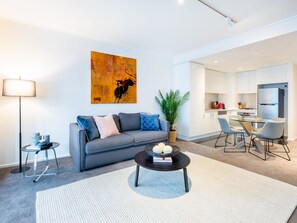 Enjoy our wifi and Foxtel or something similar for the best stay