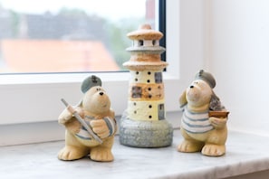 Wohnzimmer mit integriertem Küchenbereich
