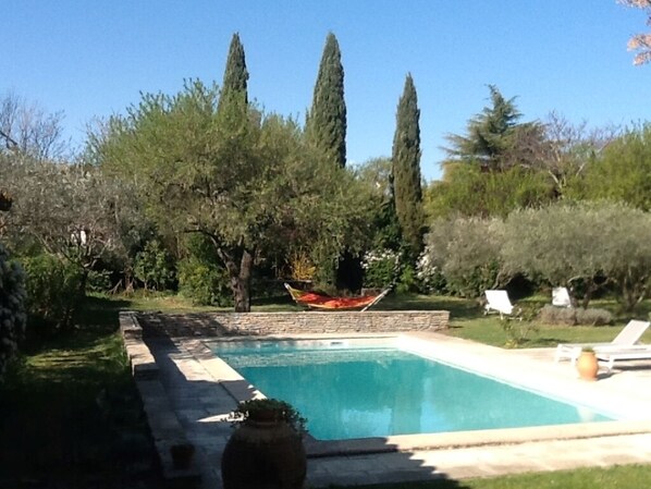 Jardin et piscine