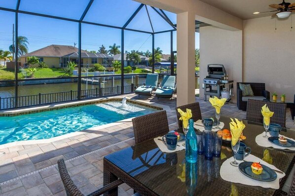 The outdoor dining table offers plenty of space for six guests