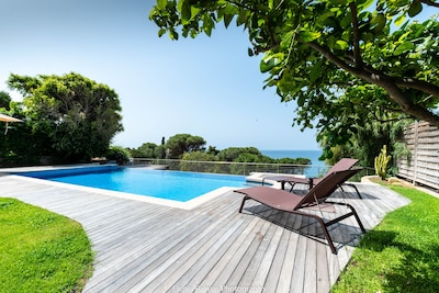 Villa with Private Pool, Garden and Sea Views