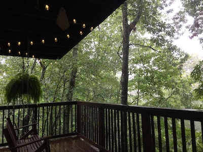 Cabin at Woods Creek Lake in East Bernstadt, Ky Beautiful Wooded Views