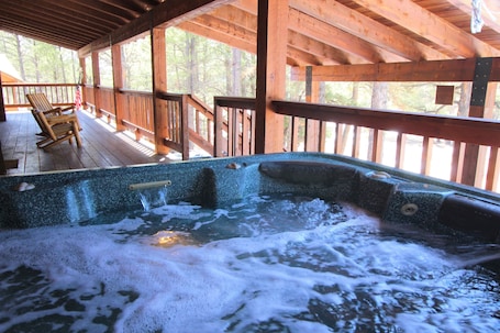 Bain à remous extérieur