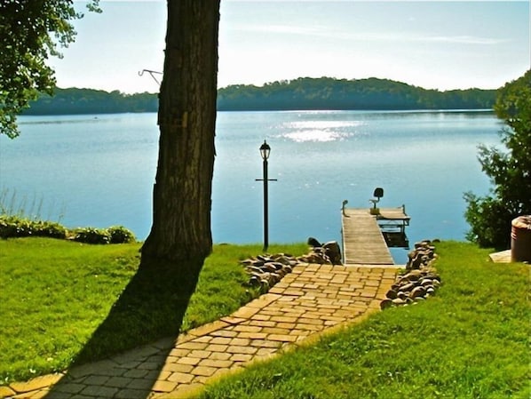 The view from the cabin is amazing.  Step out onto a wonderful sunny yard