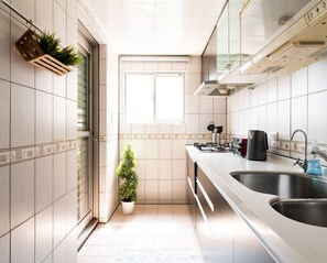 Kitchen 廚房
