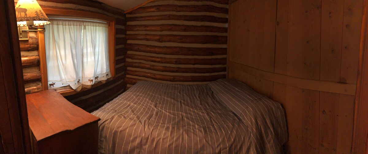 Cabin 3 for a special Fife Lake football price
