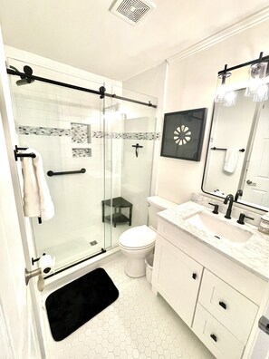 Gorgeous new bathroom renovation!