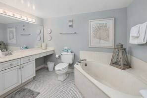 Beach Club 308 - Primary Bathroom