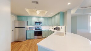 Fully Renovated Kitchen