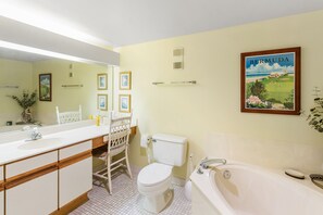 Beach Club 202 - Primary Bathroom