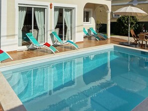 Schwimmbad des Ferienhauses