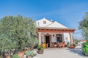 Ideal farm for families | Cubo's Holiday Homes