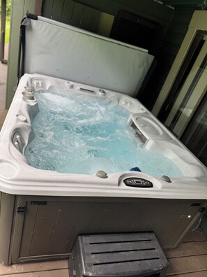 屋外スパ浴槽